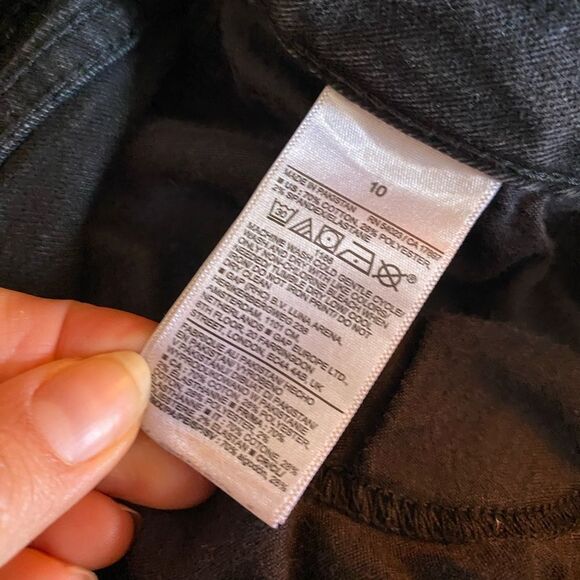 Old Navy Mid-Rise Kicker Boot Cut Black Jeans Size 10 - Picture 7 of 7